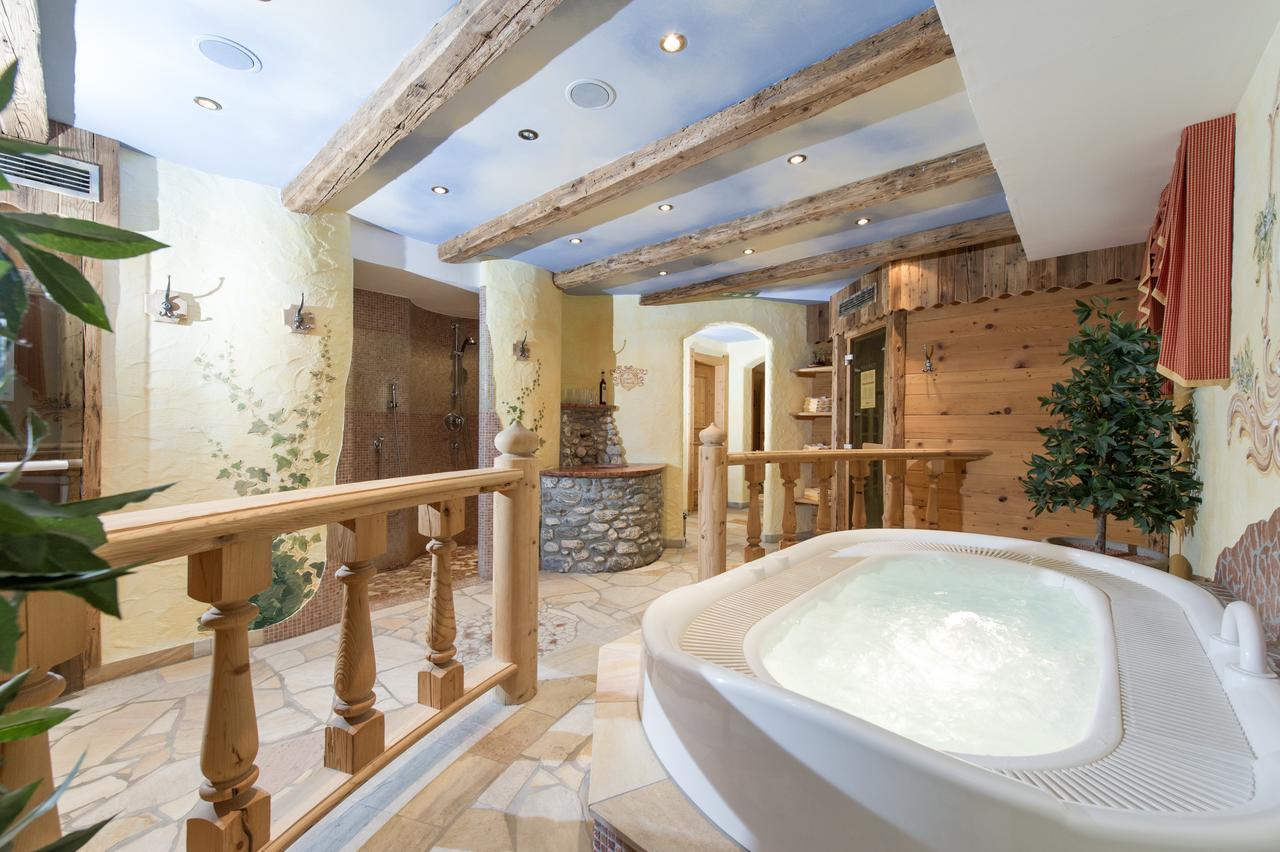 Hotel Sonnhof Grossarl Bagian luar foto